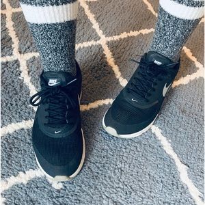 Nike Sneakers Size 6